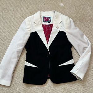 Ladies Cosplay Marvel Spider-Gwen blazer Jacket Small with Pin